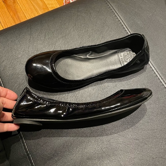 Tory Burch Glossy Shiny Ballerinas Flats Leather Slip on Round toe Rubber sole - Picture 1 of 12